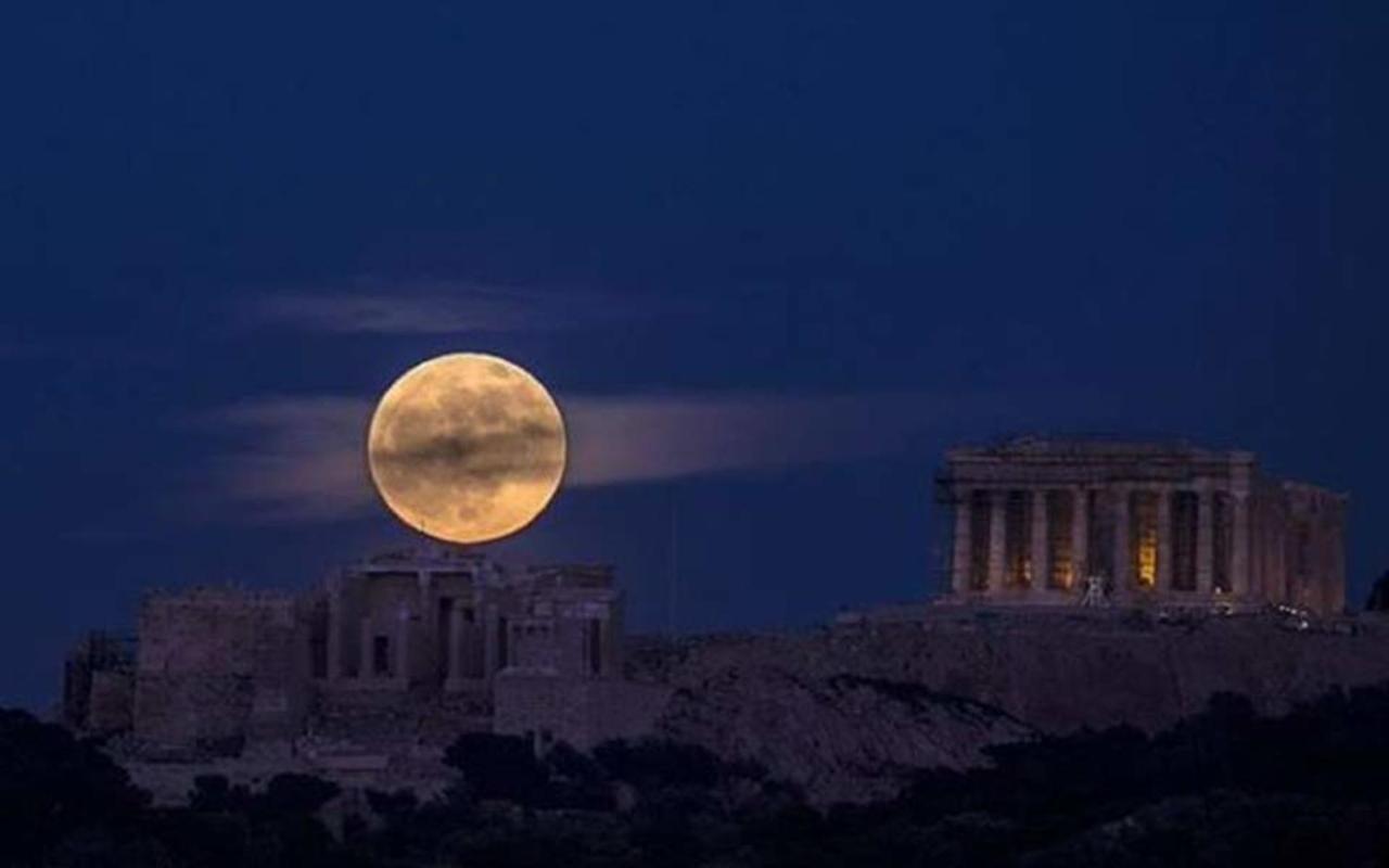 Appartamento Nephiria'S Boho House With Acropolis View! Atene Esterno foto